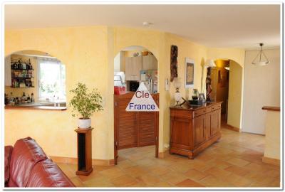 Detached Hose Fully Renovated and Ready to Move Into