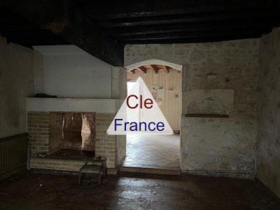 Huge House and buildings to Renovate