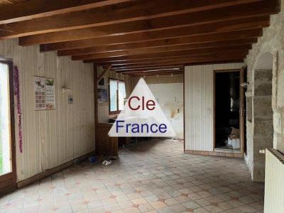 Huge House and buildings to Renovate