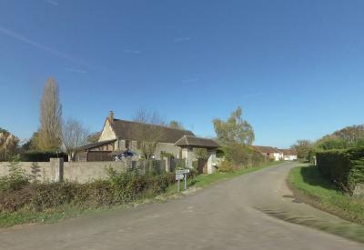 Detached Country House with Outbuilding