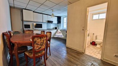 Paris Apartment For Sale in 18th Arrondissement