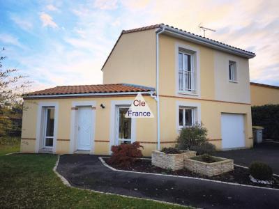 Detached House with Garden, Lovely Family Home