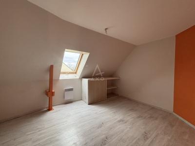 Contemporary Detached House with Landscaped Garden