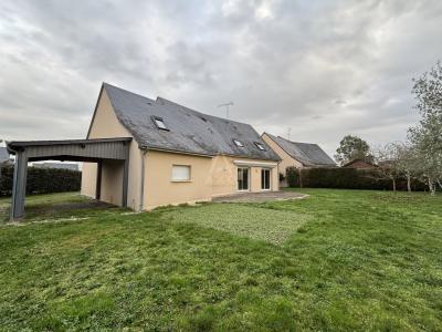 Contemporary Detached House with Landscaped Garden