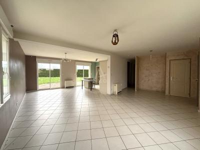 Contemporary Detached House with Landscaped Garden