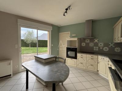 Contemporary Detached House with Landscaped Garden