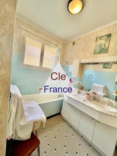 Detached Country House with Open Views