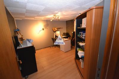 Detached House with Garden, Lovely Family Home