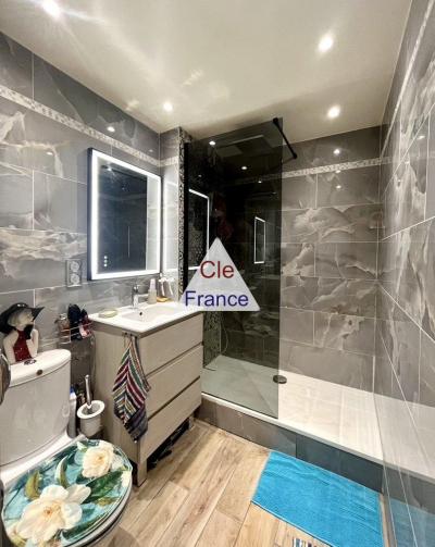 Apartment with Balcony by the Coast