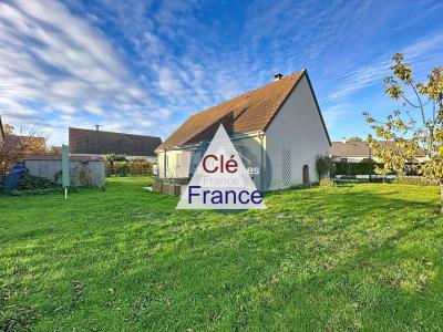 Detached House with Landscaped Garden