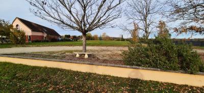 Magnificent Building Plot with Services Nearby