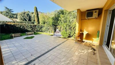 Coastal Apartment with Swimming Pool