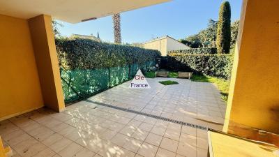 Coastal Apartment with Swimming Pool