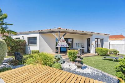 Contemporary Detached House