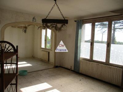 Detached House with Landscaped Garden