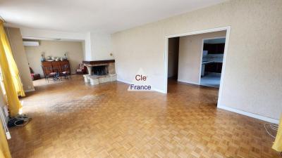 Comfortable Detached House with Garden