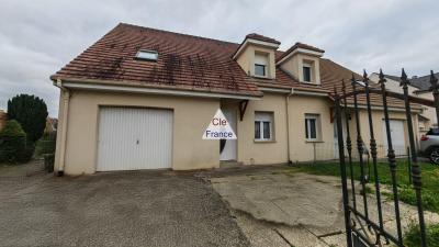 Detached House with Garden, Lovely Family Home