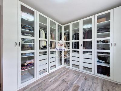 Recently Built Detached House with Garden