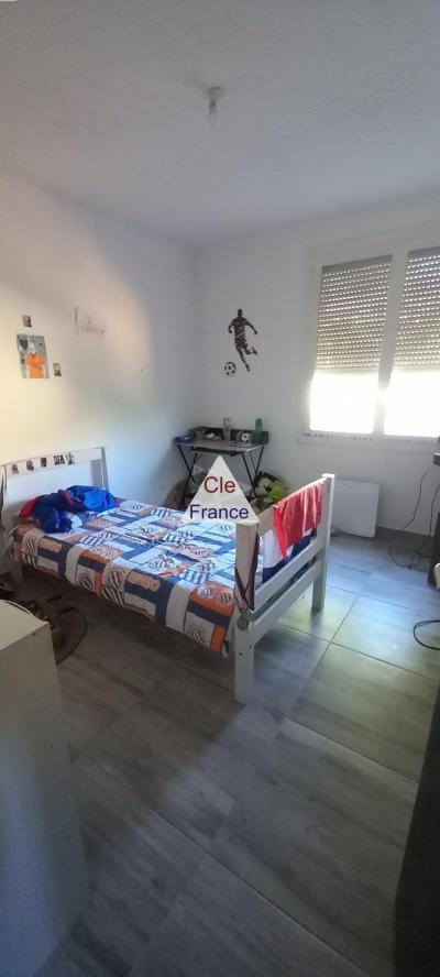 Detached House with Garden