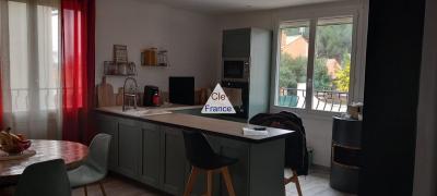 Detached House with Garden