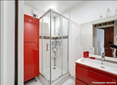 Paris Apartment with Private Garden