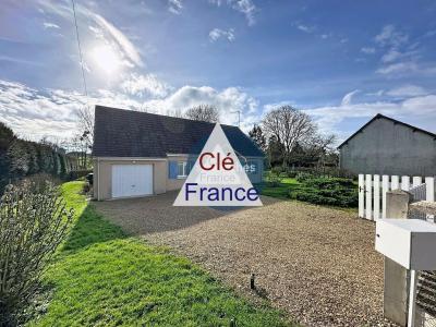 Detached House with Garden in Nice Location
