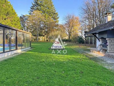 Detached House with Indoor Swimming Pool
