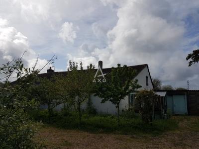 Detached House with Garden