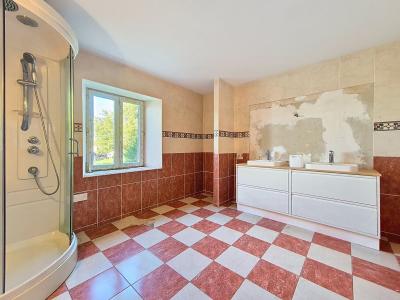 Elegant Detached Longere with Amazing Swimming Pool