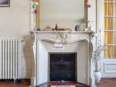 Paris Apartment For Sale in 18th Arrondissement