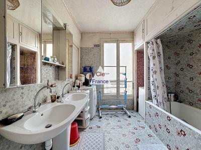 Paris Apartment For Sale in 18th Arrondissement