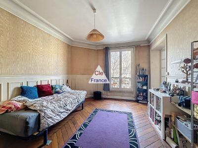 Paris Apartment For Sale in 18th Arrondissement