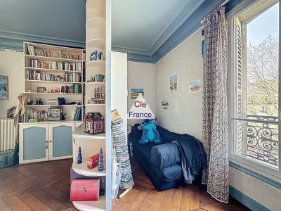 Paris Apartment For Sale in 18th Arrondissement
