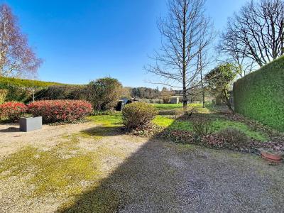 Detached House with Garden by the River Vernisson