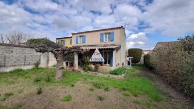 Detached House with Garden, Lovely Family Home