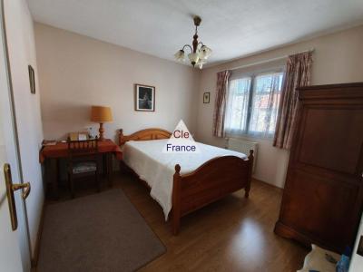 Comfortable Detached House with Garden