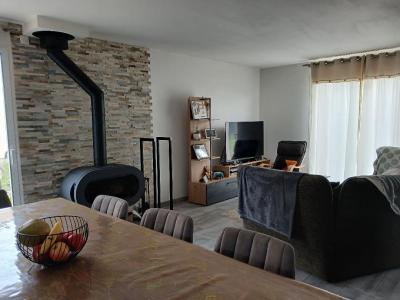 Detached House with Landscaped Garden