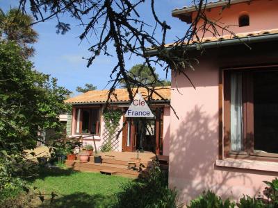 House within 500m of the Beach