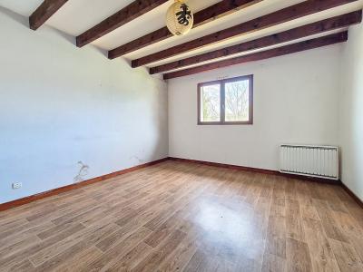 Detached House with Landscaped Garden