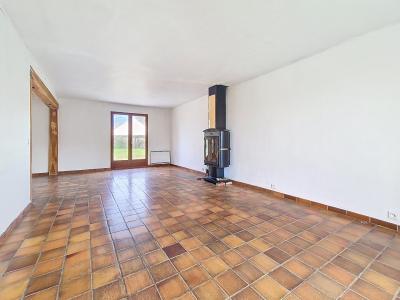 Detached House with Landscaped Garden