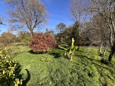 Detached Longere by the Banks for the River Charente