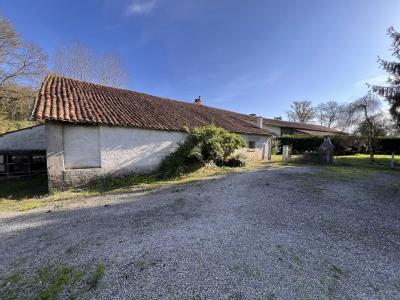 Detached Longere by the Banks for the River Charente