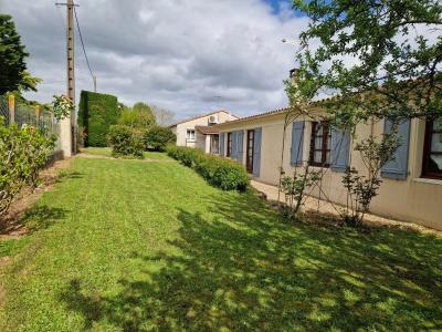 Pretty Habitable House with Nice Garden