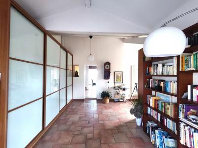 Architect Designed House With Pool And Breathtaking Views