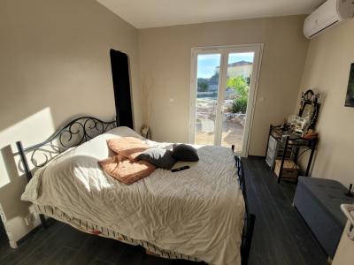 Large Detached Villa With Swimming Pool