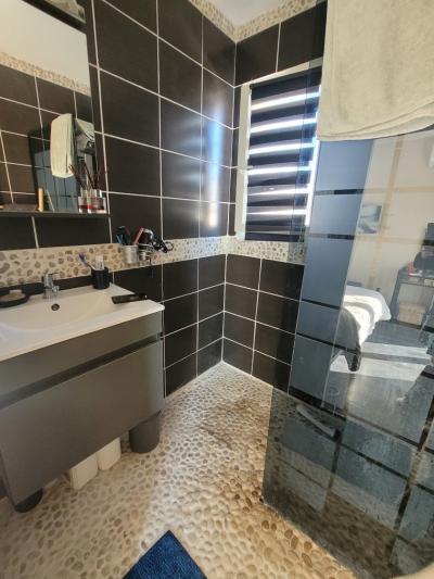 Large Detached Villa With Swimming Pool