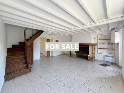 Traditional House with Garden