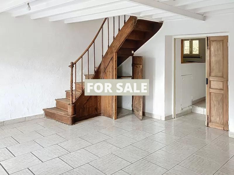 Traditional House with Garden