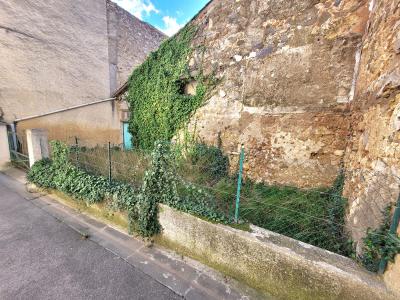 Former Wine Storehouse to Renovate, Great Opportunity