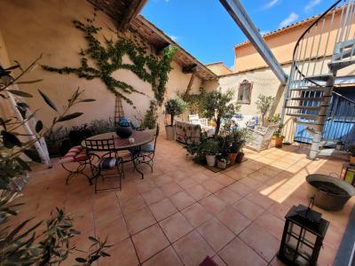 Former Vine-Growers House With Garage, Terraces And Courtyard